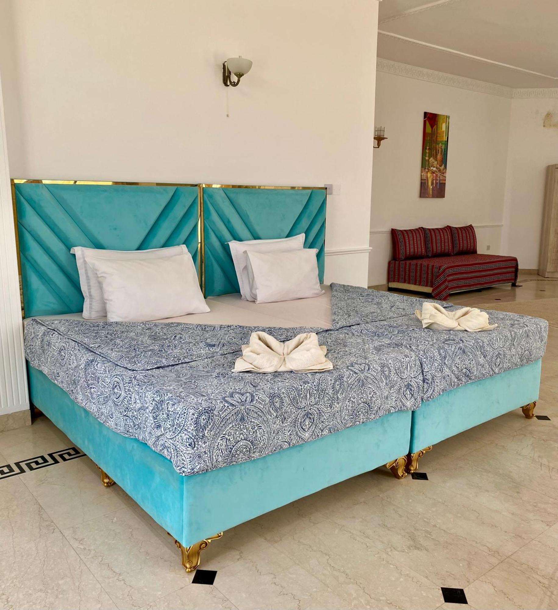 Arabian Nights Nook Guest house *
